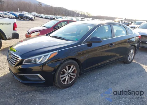 2016 Hyundai Sonata z USA, uszkodzony, nr VIN 5NPE24AF9GH418158